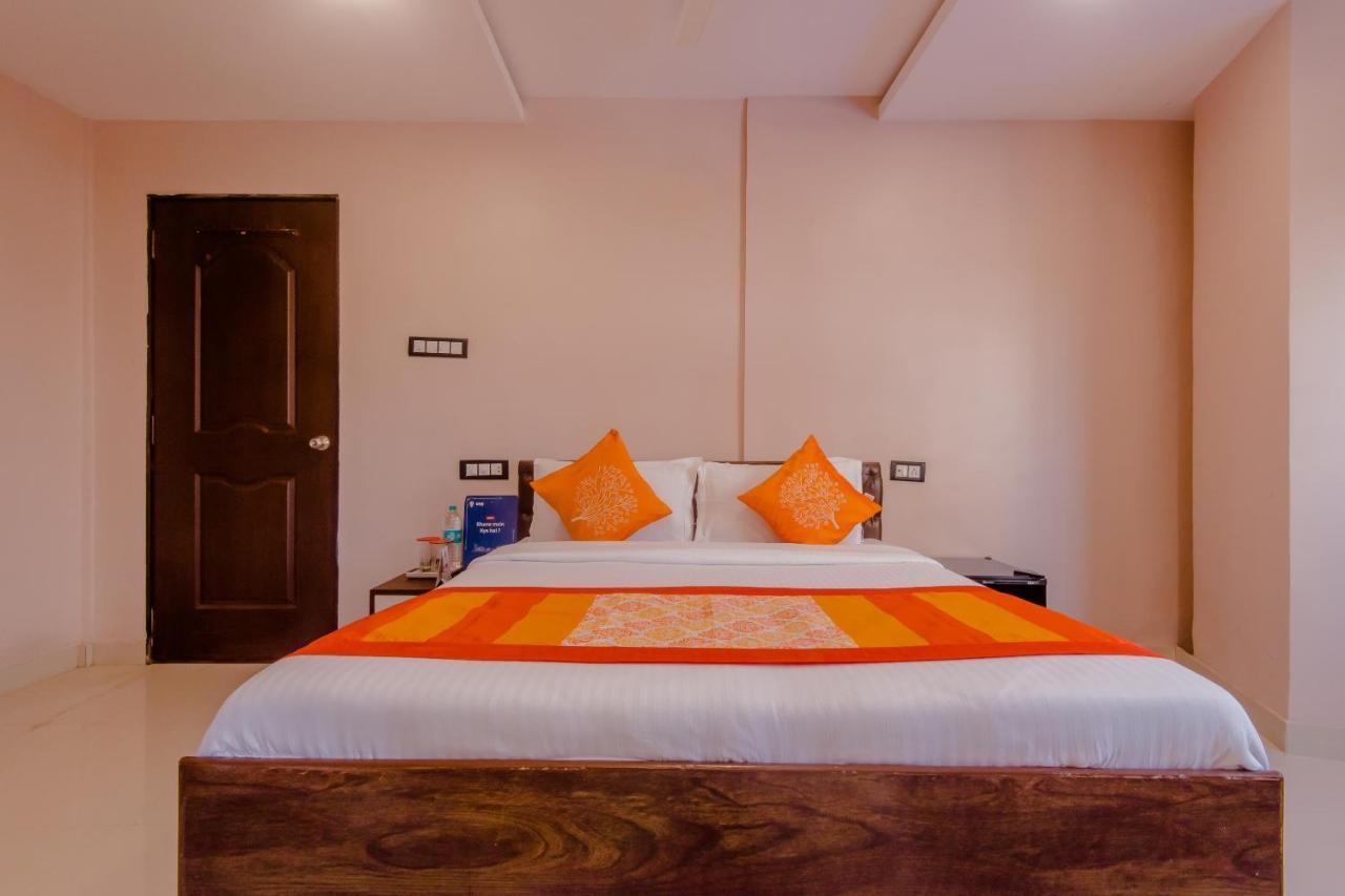 Oyo 9748 Hotel Girgaon Palace Bombay Extérieur photo