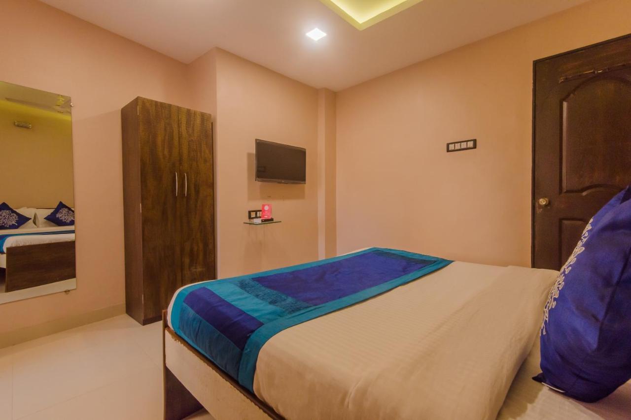 Oyo 9748 Hotel Girgaon Palace Bombay Extérieur photo