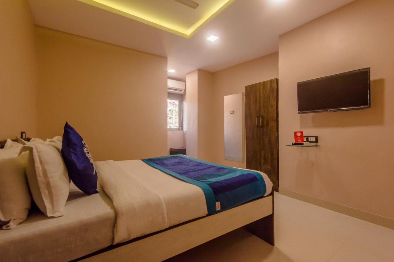 Oyo 9748 Hotel Girgaon Palace Bombay Extérieur photo